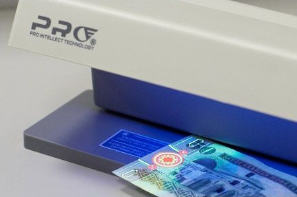 Ультрафіолетовий детектор валют PRO-12