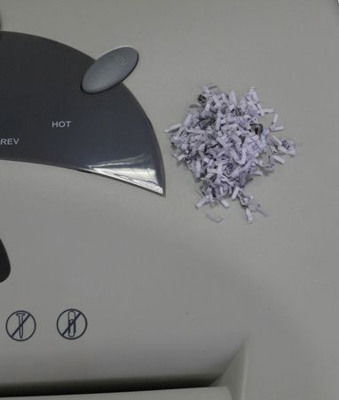Знищувач паперів PRO KGB 4012С
