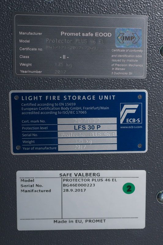 Зломозахищений сейф Valberg Protector PLUS 46 EL